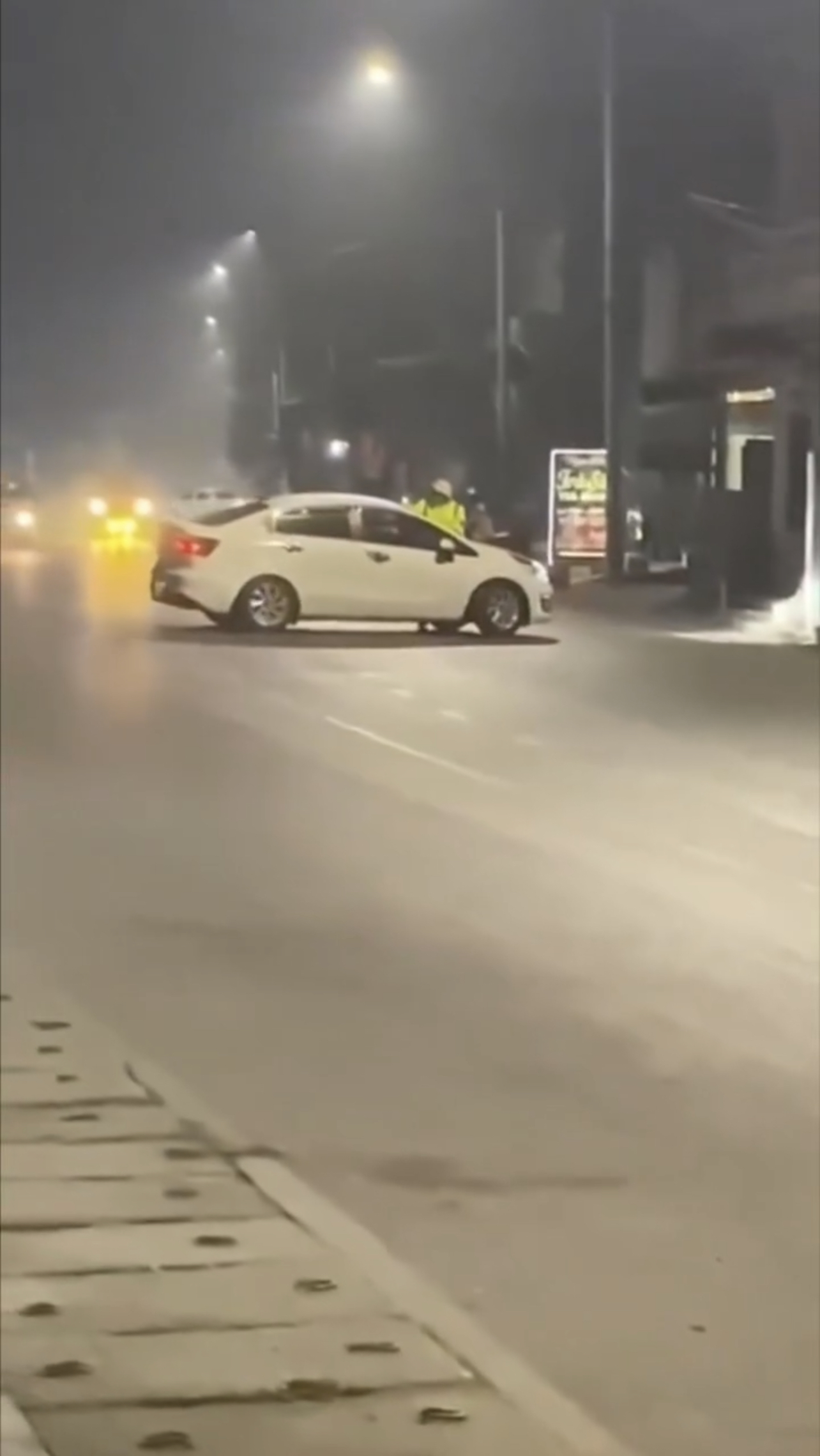 Ảnh thu nhỏ của Thái nguyên thanh niên uống rư/ợu lao vào csgt