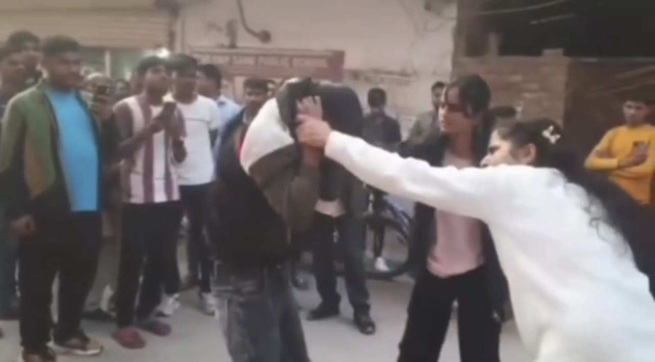 Ảnh thu nhỏ của Phụ nữ ấn độ t/ác đ/ộng đàn ông ấ/m d/âu